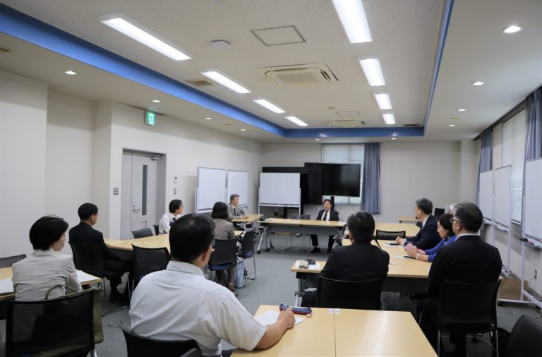 会計専門職専攻の教員との意見交換会