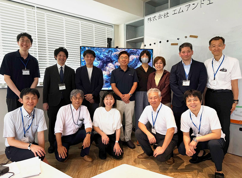 社長様を囲んで