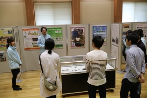 (写真)院生による研究紹介