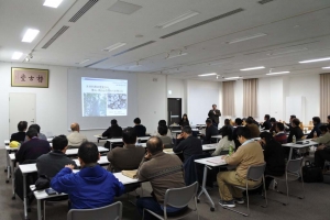 （写真）2017年12月23日，サイエンスカフェRRM