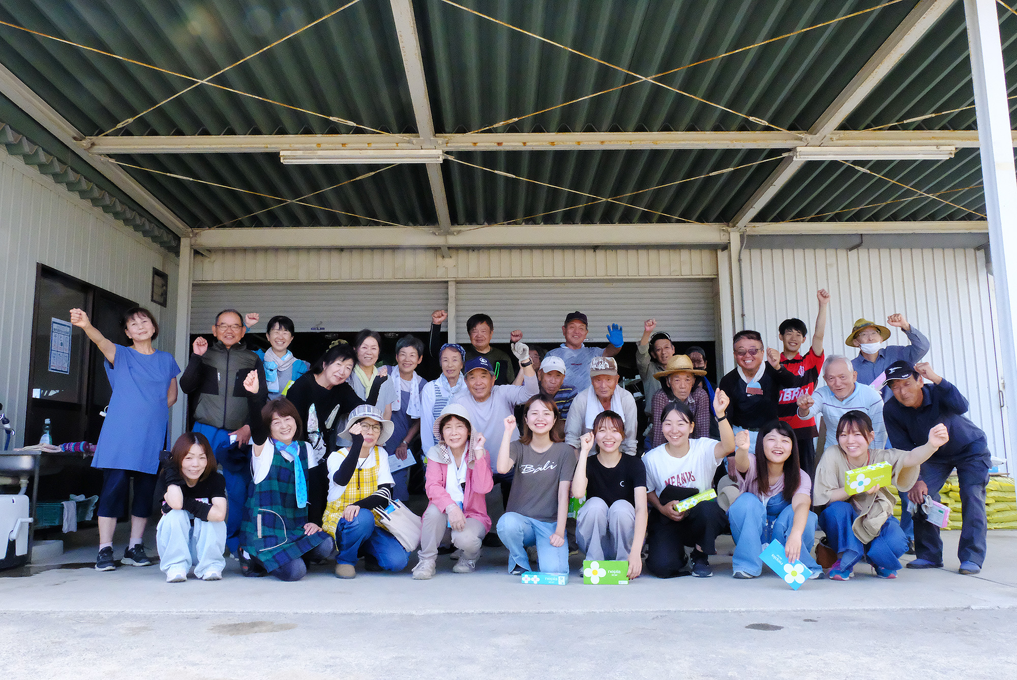 地域イベント終了時の集合写真