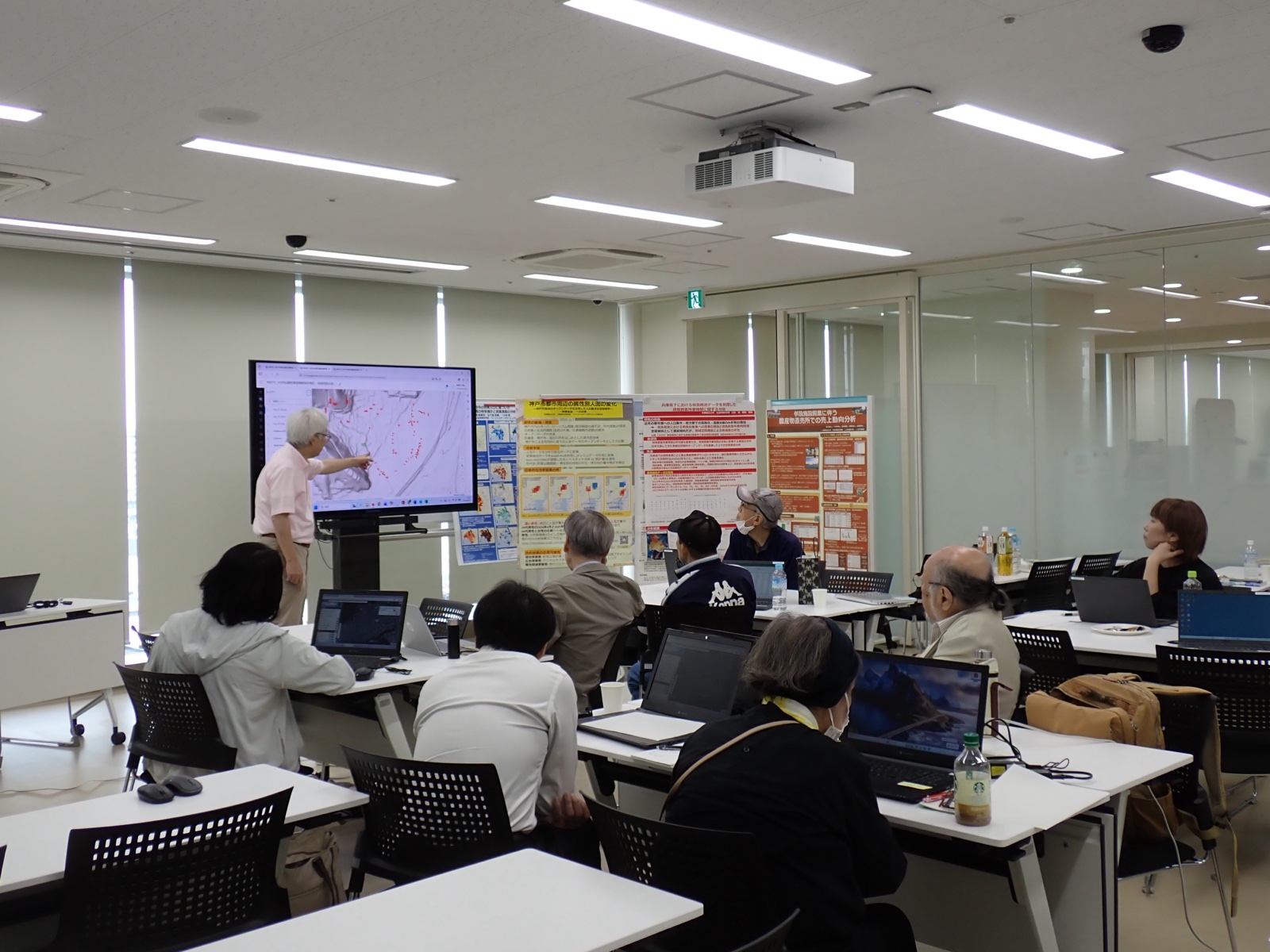 風と木のサロンでの様子